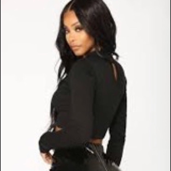 Buckle up crop top - Picture 3 of 3